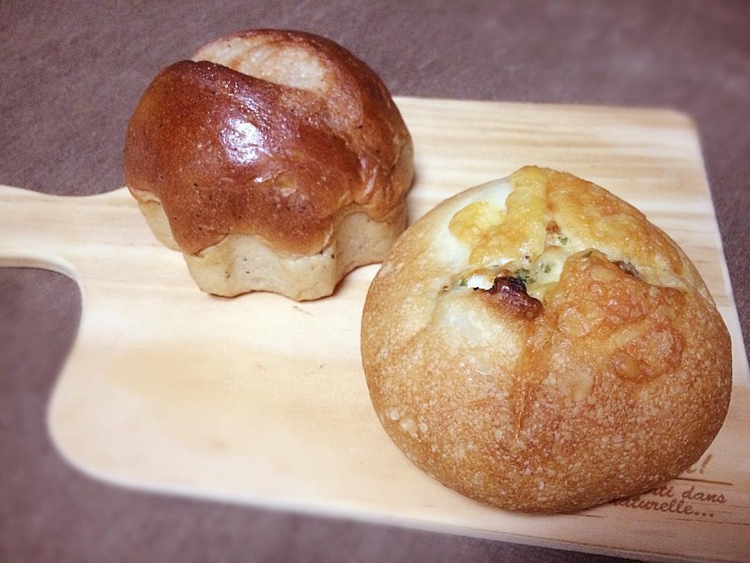 はなひな パン工房