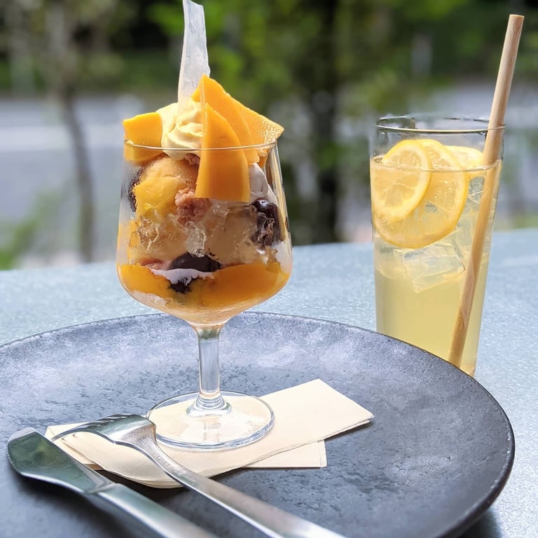 MORETHAN TAPAS LOUNGE