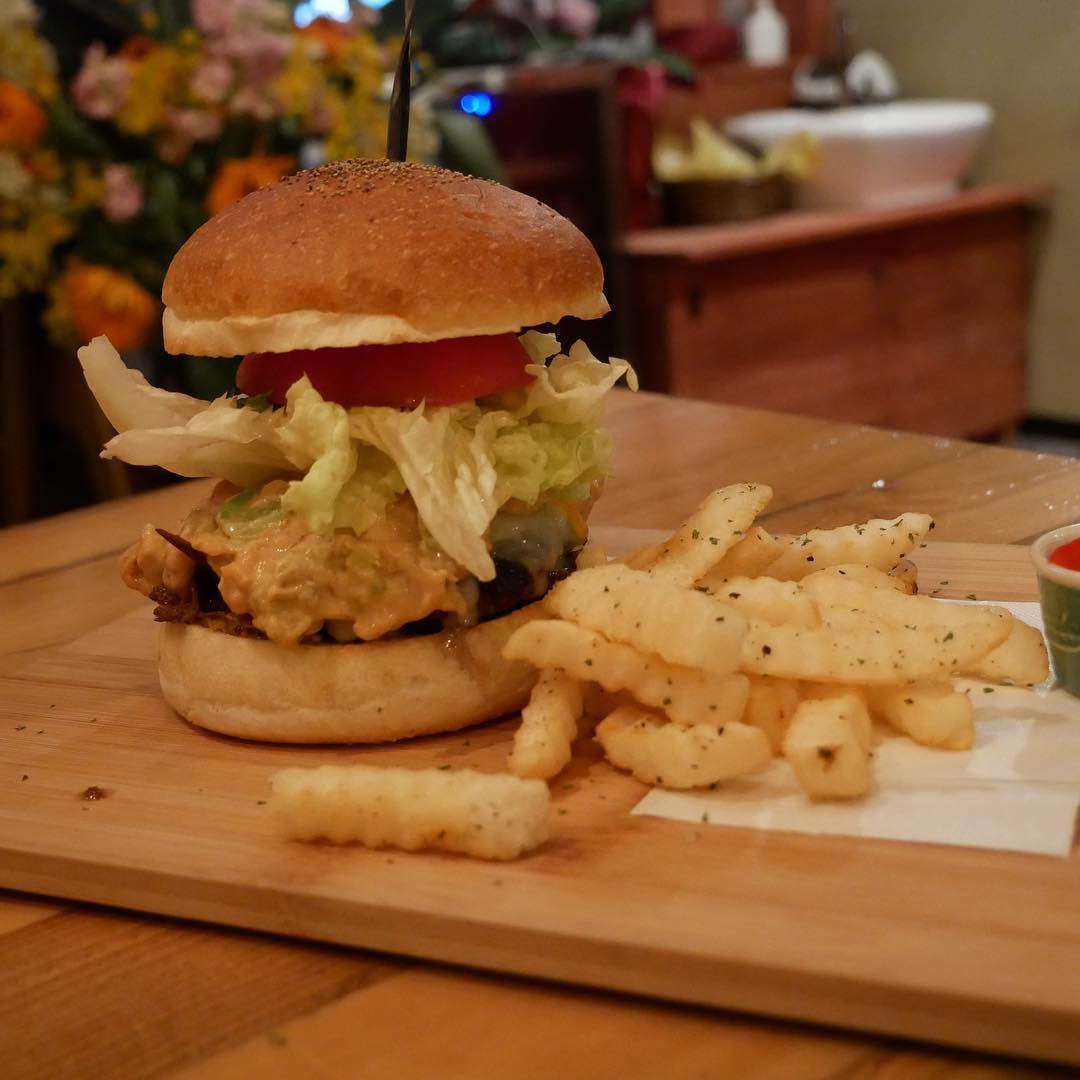 Cafe猫酒場 papanyan