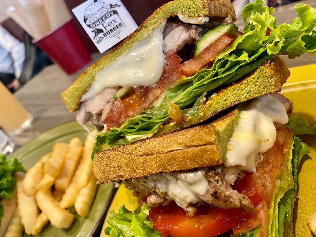 GREEDY FOX BURGER