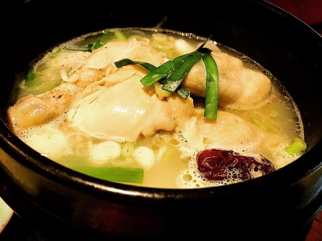 とん豚テジ 新宿店