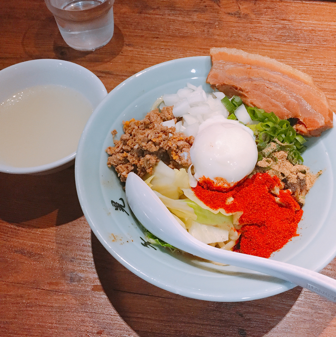 横浜ラーメン 新横家