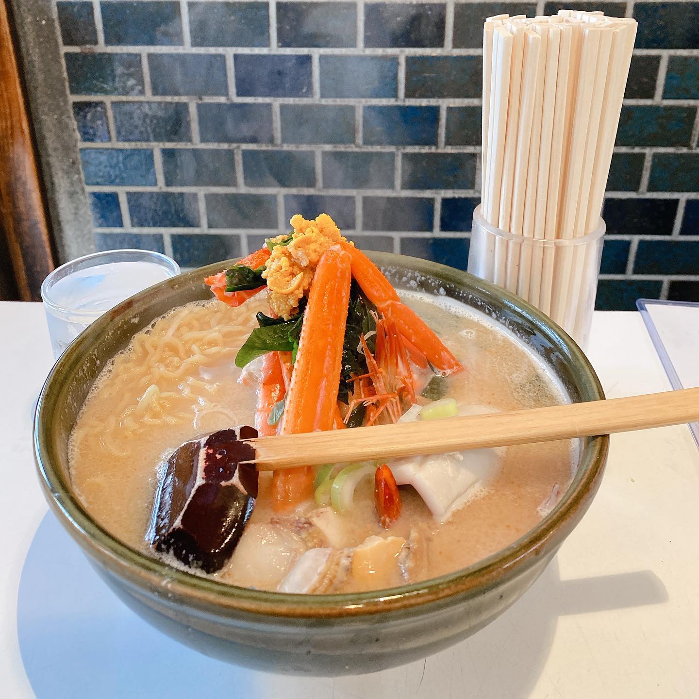 函館らーめんかもめ