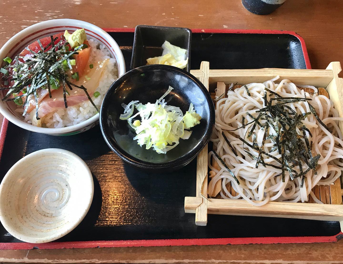 大磯大衆食堂 えびや