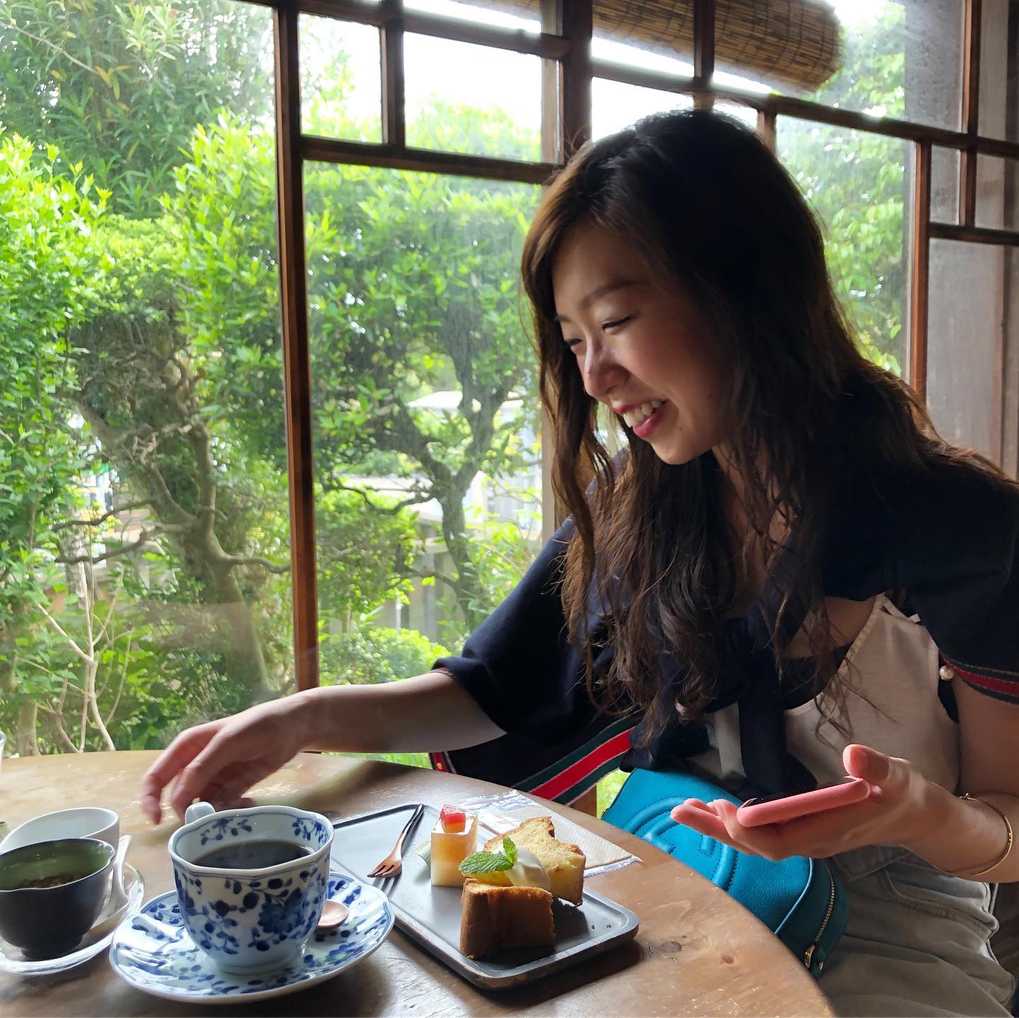 三角屋根 パンとコーヒー