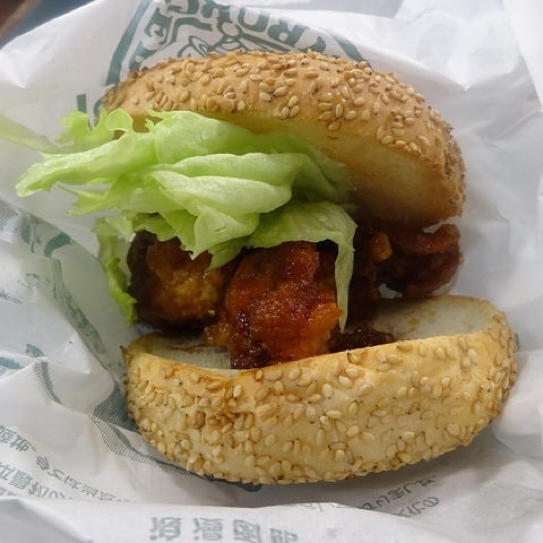 ラッキーピエロ 森町 赤井川店