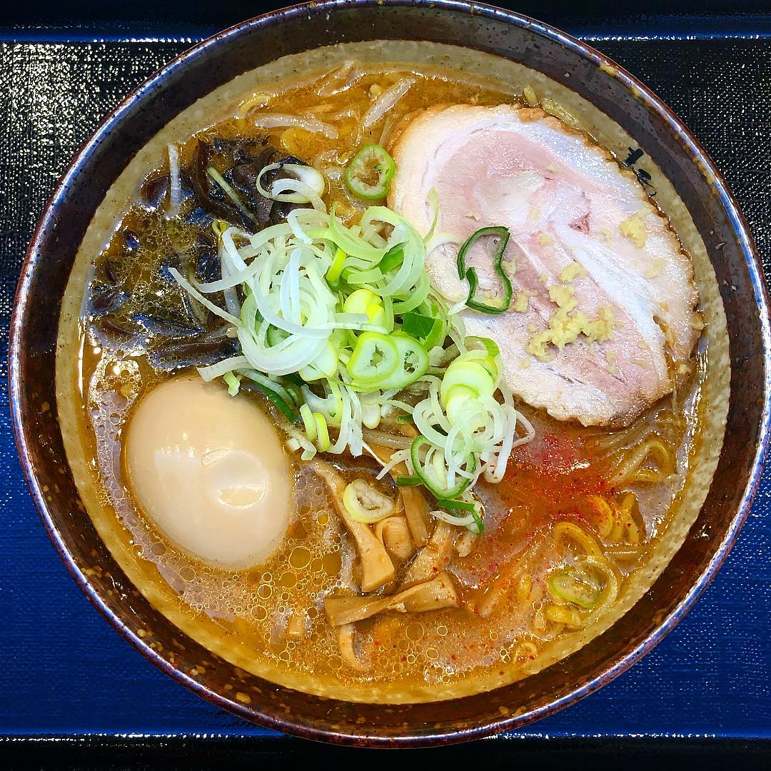 麺屋つくし アウトレット北陸小矢部店
