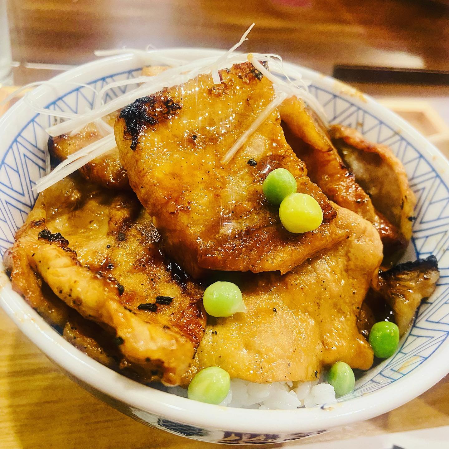 元祖豚丼屋 TONTON 新開地店