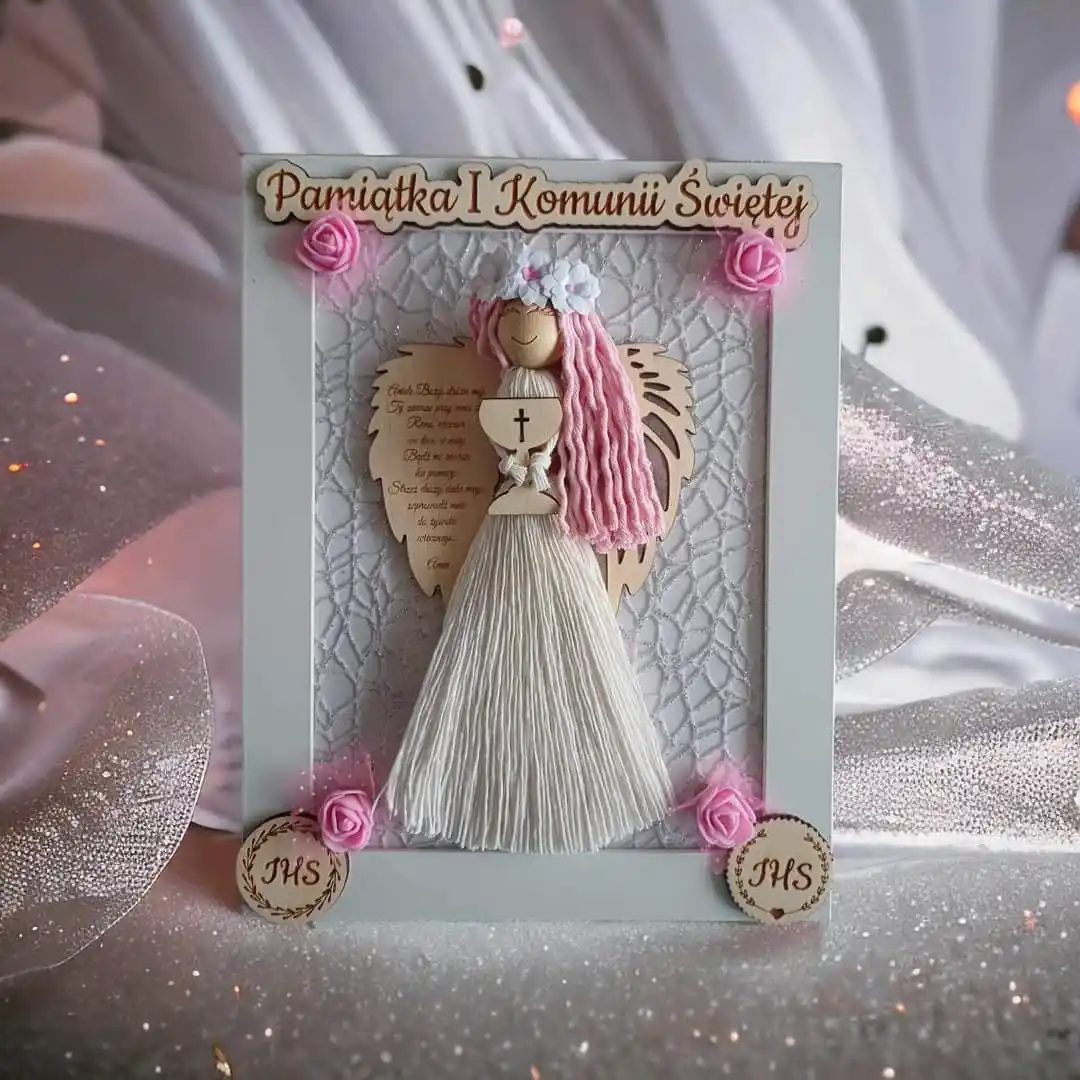Aniołek dla dziewczynki jako Pamiątka Komunii 