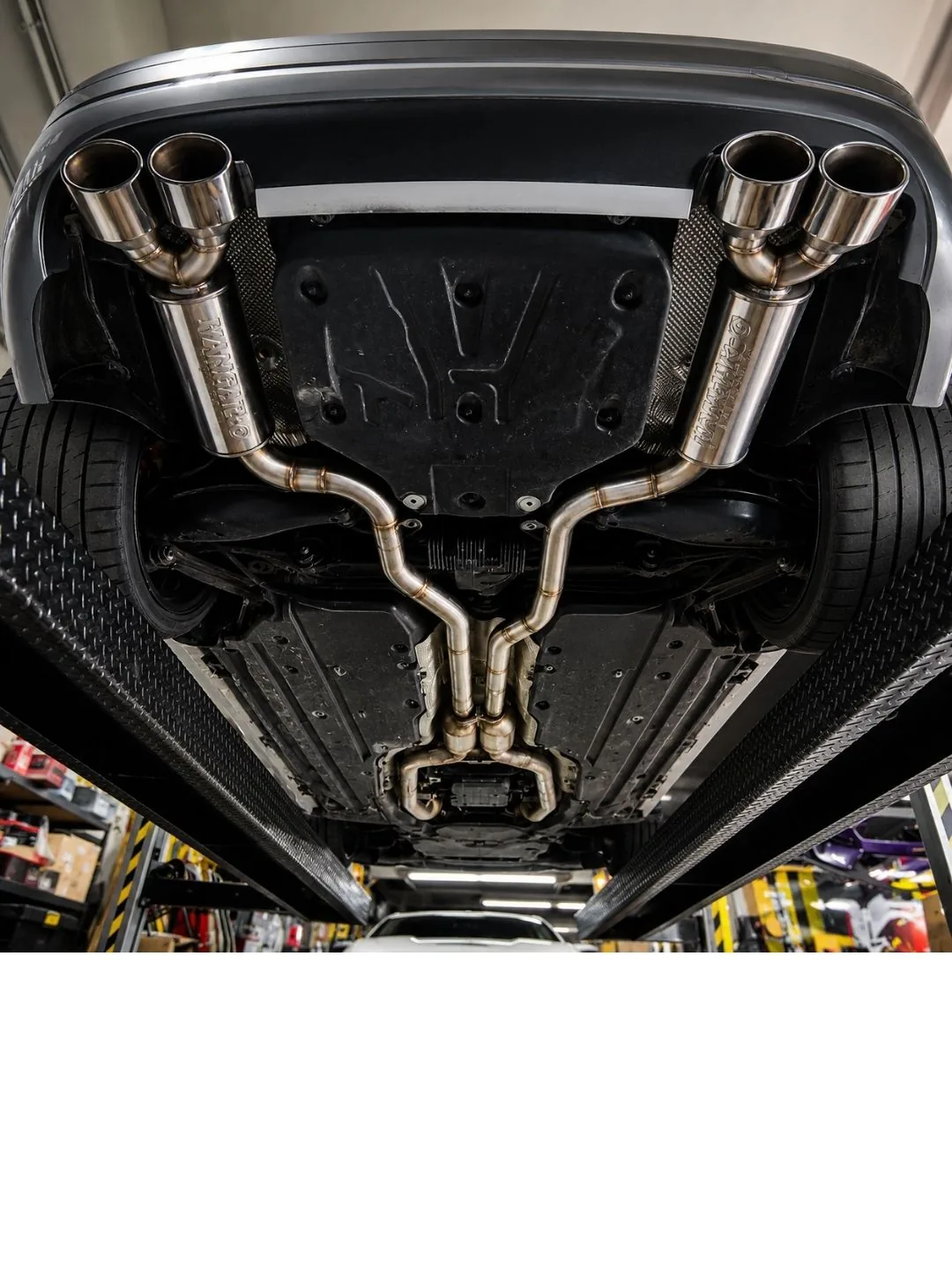 Sistema catback de acero inoxidable con Y-pipe y salidas cuádruples