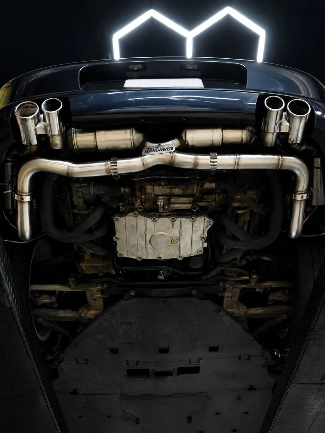 X-pipe Hangar1 en acero inoxidable instalado en Porsche 911 Carrera 4S