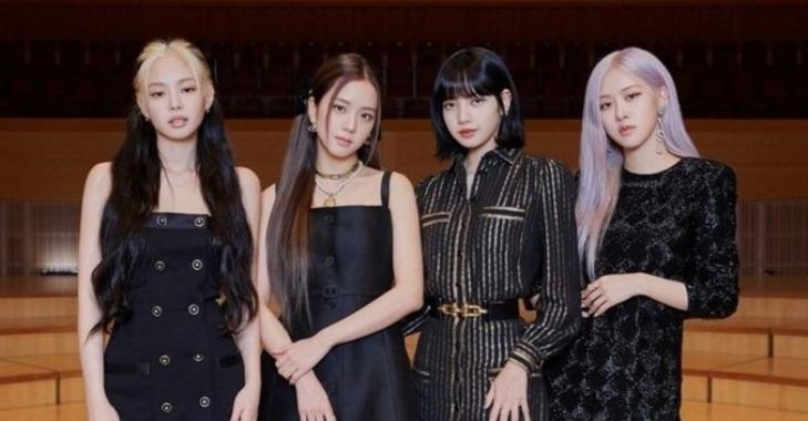 Bài hát debut của Blackpink là bài nào?