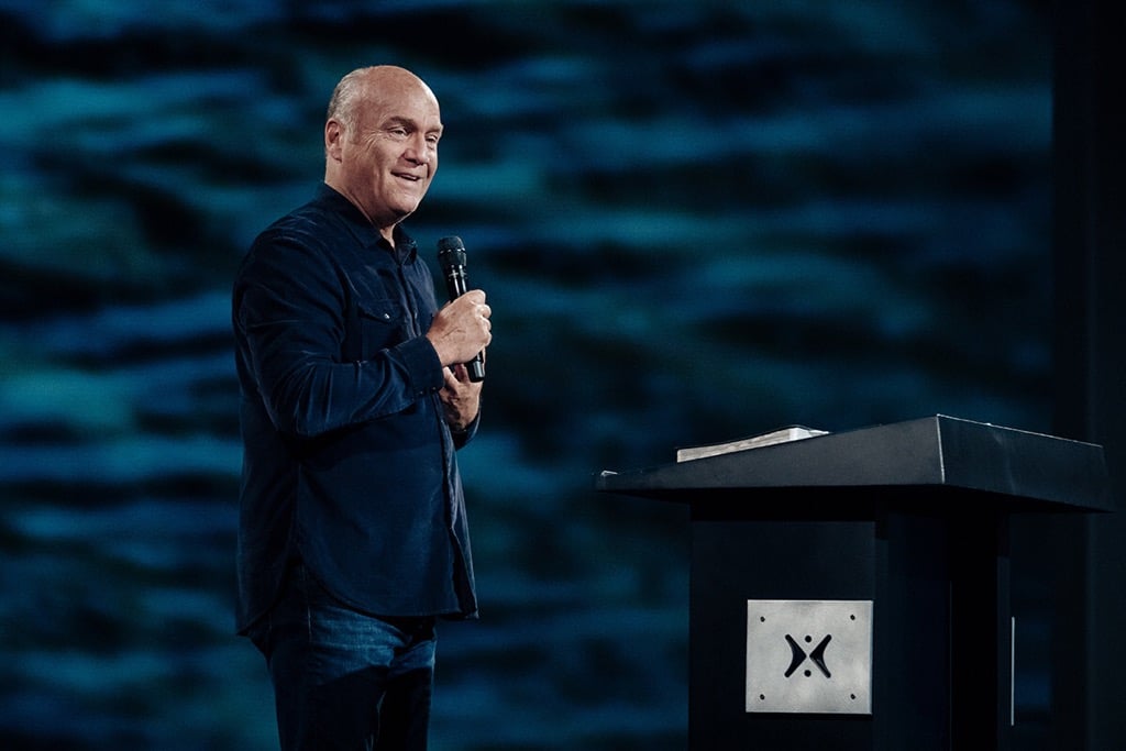 greg laurie harvest christian fellowship