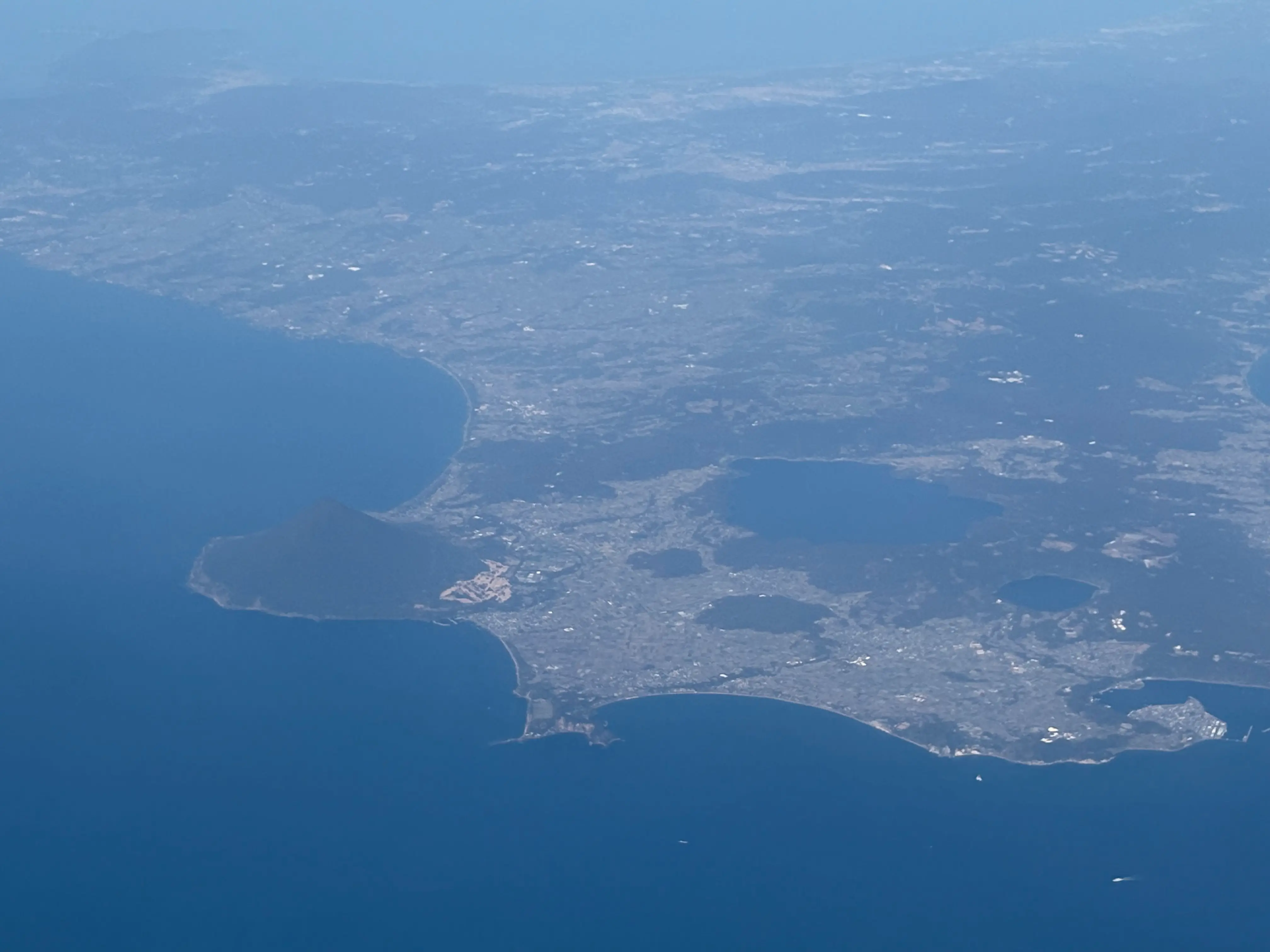 開聞岳と池田湖
