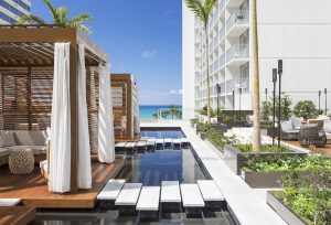 Pool and Deck at the Alohilani Resort in Waikiki Hawaii