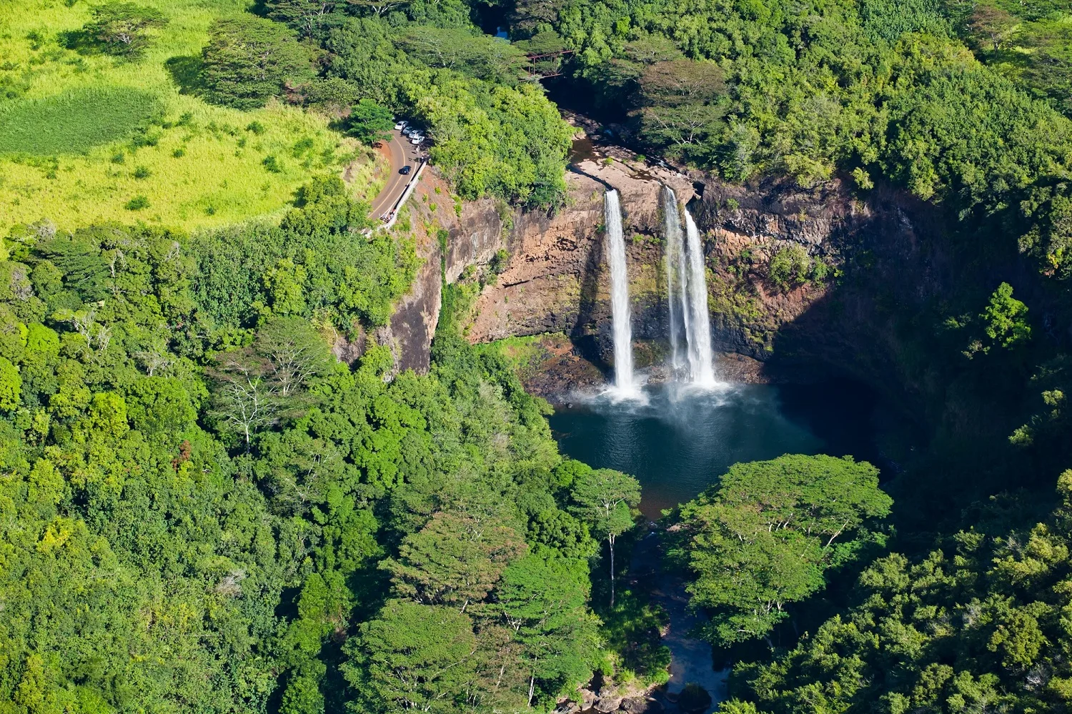 hawaii-books-waterfall