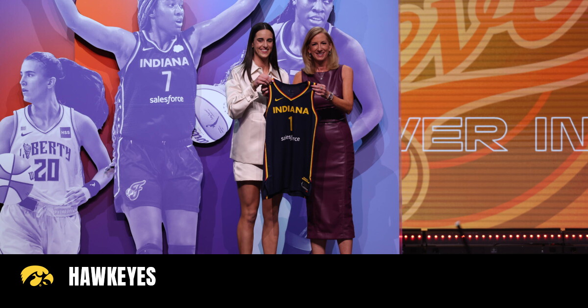 Clark Drafted by the Indiana Fever as First Overall Pick