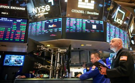 Stock market today: Wall Street falls on double dose of disappointing economic data, as Meta sinks