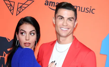 ‘Why This Woman Acting Like She’s Single’: Fans Blast Georgina Rodríguez for Sexy See-Through Workout Clothes Days After Cristiano Ronaldo Engagement