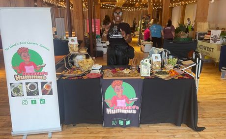 How Small Food Business Brands Grow at Farmers Markets in Chicago
