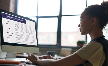 7 Scholarships Students Should Consider Applying For Before 2025 Ends