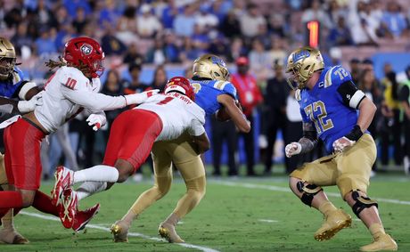 UCLA Football Falls to 0-3 on Season With 35-10 Loss Against New Mexico