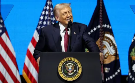 ‘Donny Is Slipping’: Trump’s Bizarre Geography Blunder Leaves Crowd Stunned, Then His Attempt to Fix It Goes Even More Off the Rails