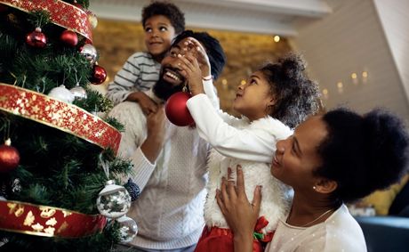 Handmade Holiday Décor Using Everyday Materials