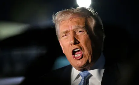 ‘Such a Weak Man’: Trump’s Pattern of Snapping at Reporters Is Going Viral and Viewers Noticed the One Thing Every Clip Has in Common