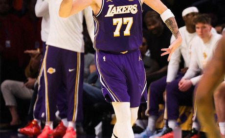 Doncic Amazes With 43 Points; Lakers Beat Clippers 135-118 For Fifth Straight Win