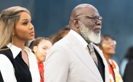 ‘Told Us Where She Got It From’: T.D. Jakes Barely Flinches After Sarah Confesses She Snapped When Her Cheating Ex’s Girlfriend Showed Up