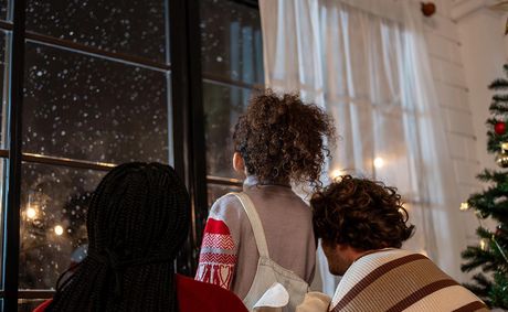 Five Ways to give your Children a Financial head start this Holiday Season