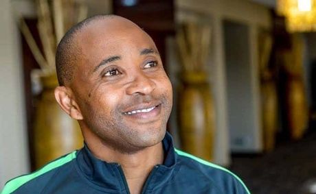 SA Coach Thabo Senong Lands Big Role in Zimbabwe