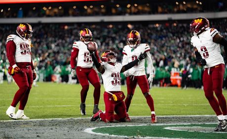 Commanders Deliver a Stunning 24-17 Win Over Eagles in Season Finale