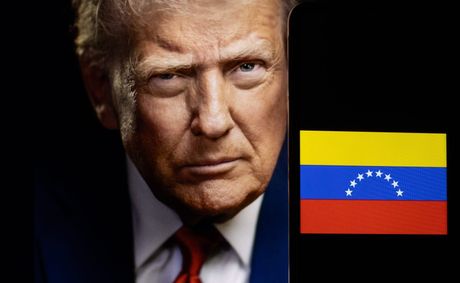 Trump says US will control billions in Venezuela oil