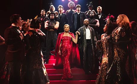 Vanessa Williams Commands the Runway