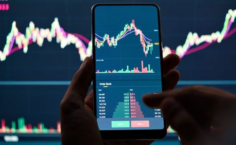 Why the only people rich from seminars are the instructors