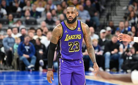 LeBron’s excuse after worst 3-point defense in Lakers history