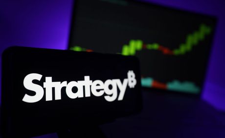 MSTR rises 2.5% in premarket after bitcoin spending