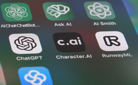 Comparing AI Personal Finance Assistants: ChatGPT, Gemini, Copilot, And Claude