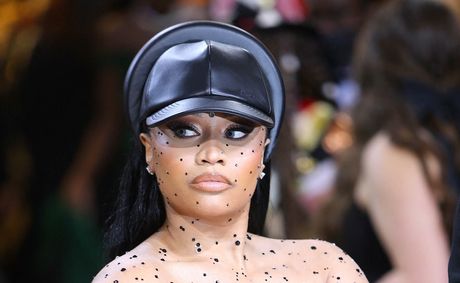 Nicki Minaj Bathroom Controversy Blows Up On Social Media
