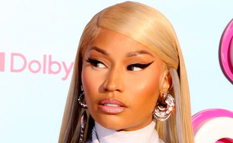 Nicki Minaj bathroom controversy angers fans