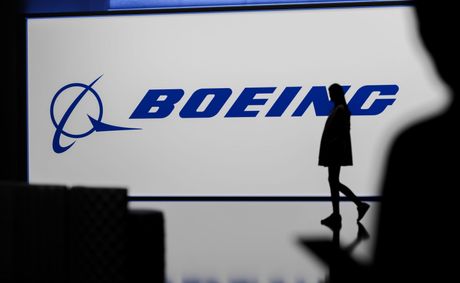 Boeing generates cash for second quarter