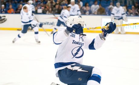 Tampa Bay hockey fans are losing it right now