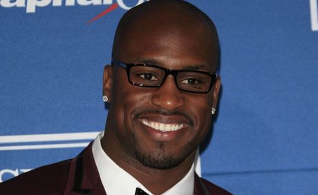 Vernon Davis speaks out on shocking assault allegations