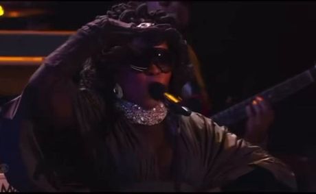Lauryn Hill and Wyclef Jean perform “Killing Me Softly” in Roberta Flack tribute at GRAMMYs [VIDEO]