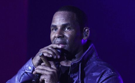 Singer Sparkle Defends Herself Against R. Kelly Grooming Claims