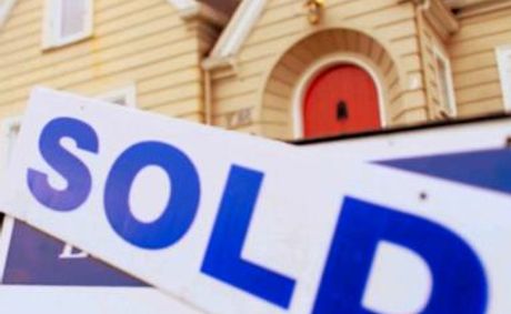 WATCH: Renting is less expensive than owning a home in every large American city: Study