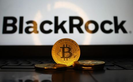 BlackRock IBIT loses alarming $374M in 1 day
