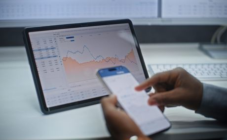 Peloton shares drop 20% as revenue falls 3% YoY